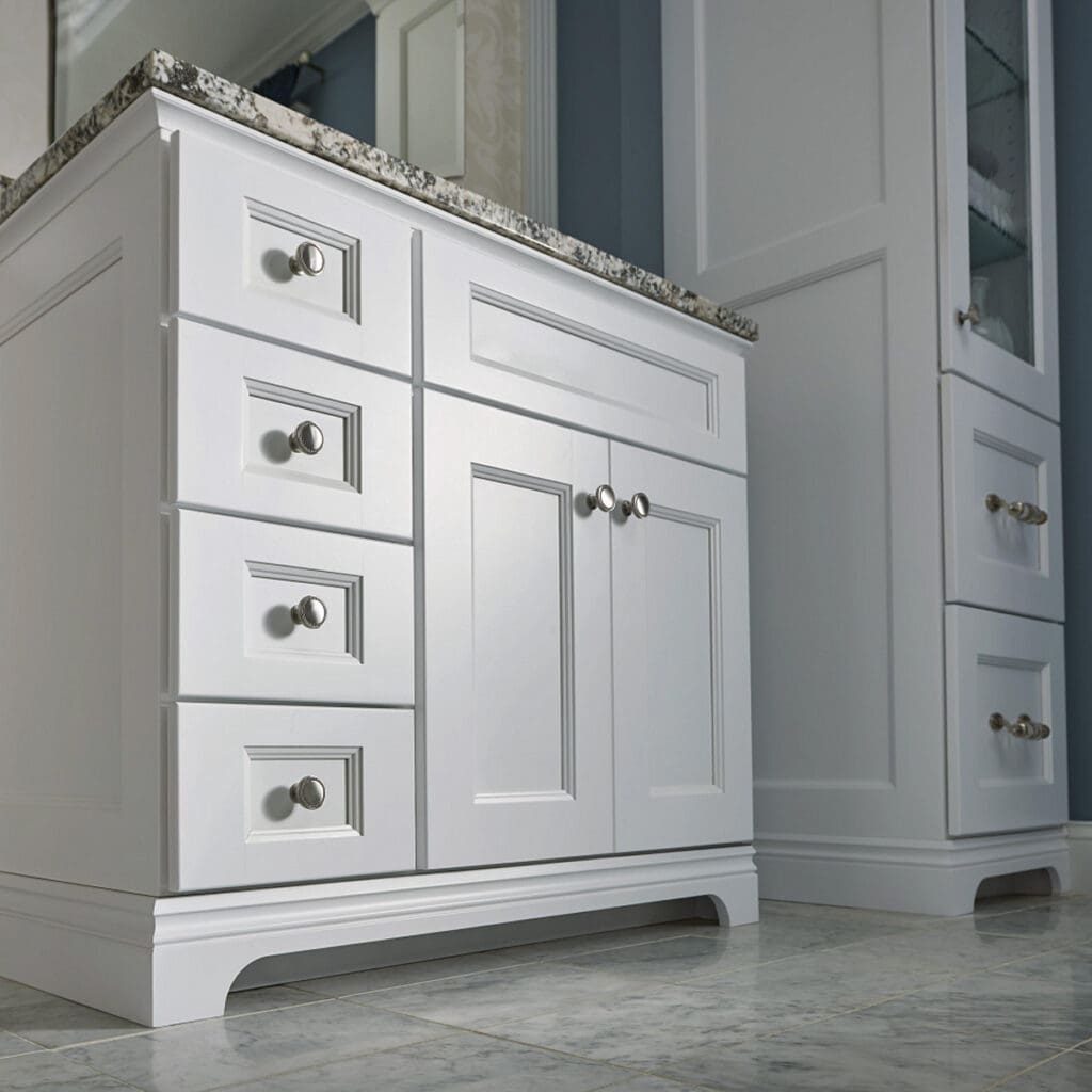 Yorktowne White Traditional Bath Cabinet SQ